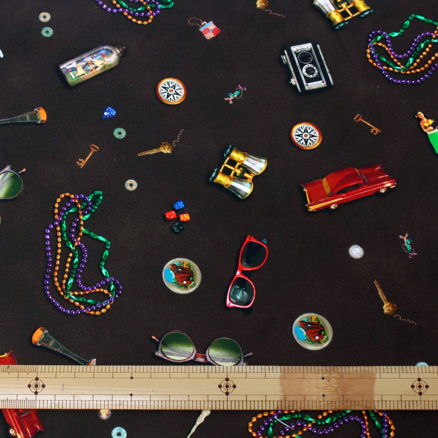 【USAコットン】ROBERT KAUFMAN アンティーク小物柄 ブラック ROB23074-184 綿100% シーチング生地 1mカットクロス